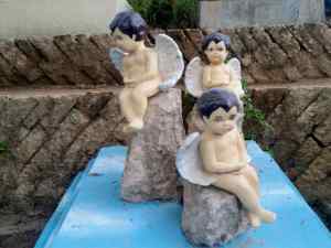 Cherubs decorating one of the graves